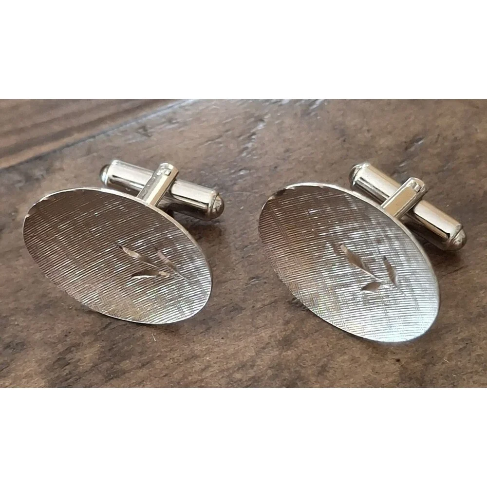 Vintage Silver Tone Oval Textured Cufflinks Mens Formal Dress Shirt Jewelry 1 in